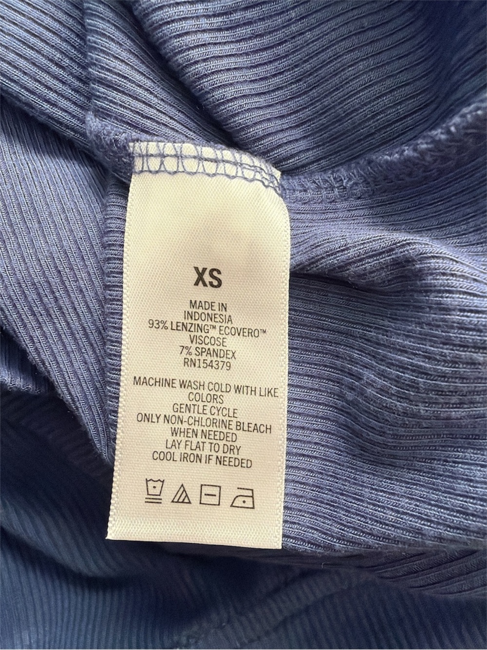 Super Soft Aéropostale XS Baby Tee Bundle • 3 Colors • Like New - Picture 8 of 8